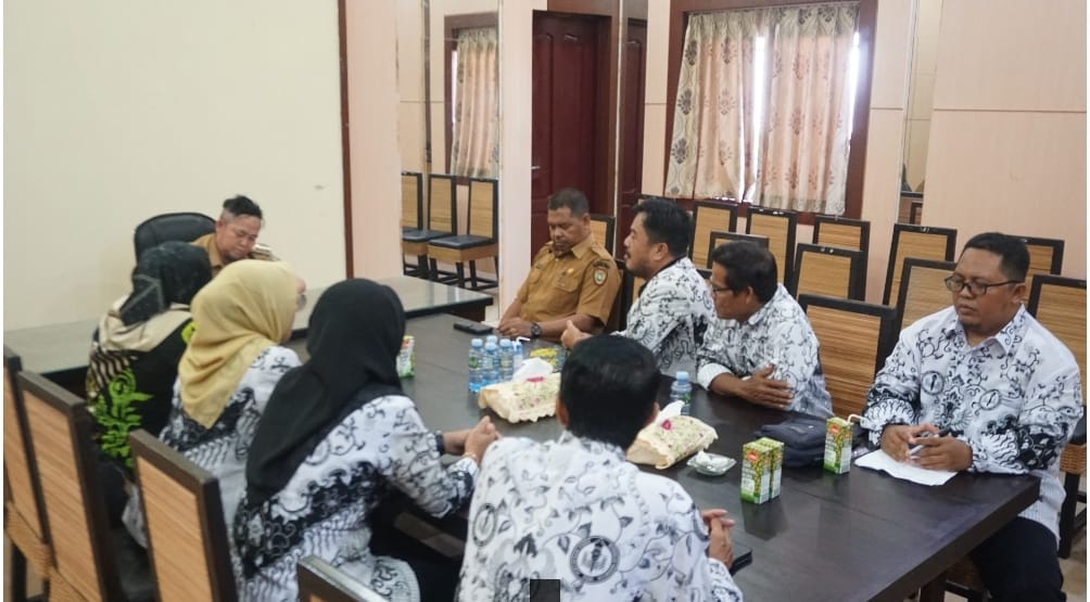 Saat audensi Bupati Katingan dan jajaran pengurus PGRI Kabupaten Katingan