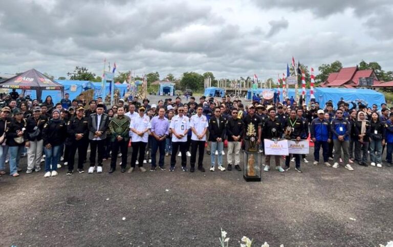 FOTO BERSAMA ASISTEN SEKDA