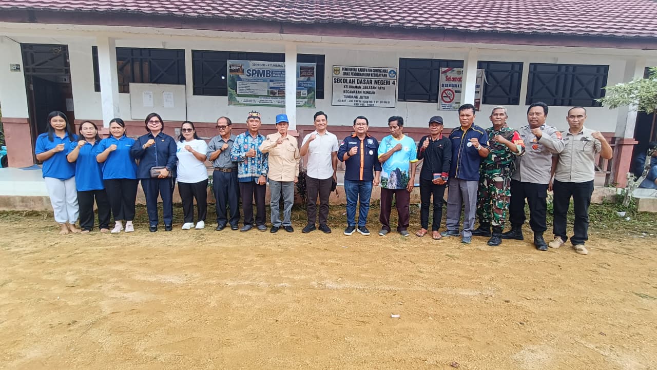 Polemik Penggabungan SDN 4 ke SDN 2 Tumbang Jutuh Disorot Warga, Kadisdikpora Gumas Aprianto Turun Langsung Beri Penjelasan: Ini Demi Mutu Pendidikan Anak!